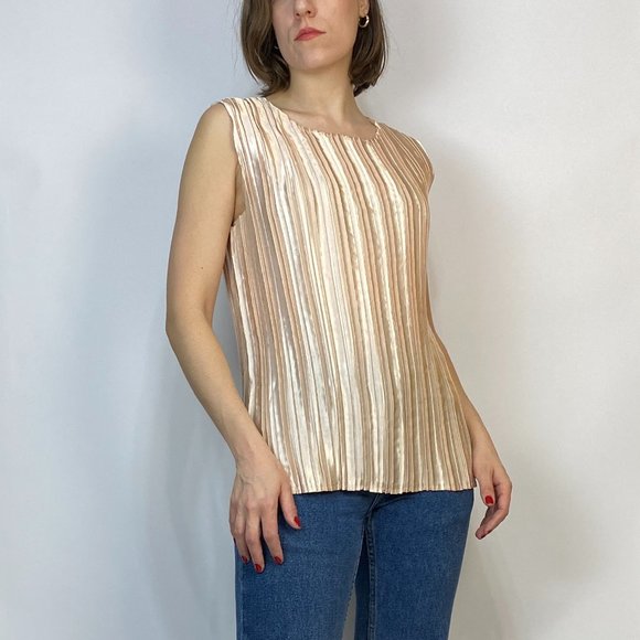 PEARLY Pink PLISSE Tank Top! Large - Picture 5 of 7